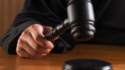 Judge hitting gavel